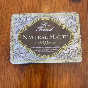 Too Faced Naturally Matte Eyeshadow Palette